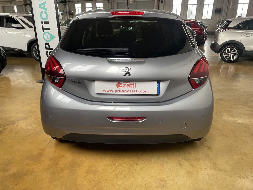 Peugeot 208 usata a Parma (4)