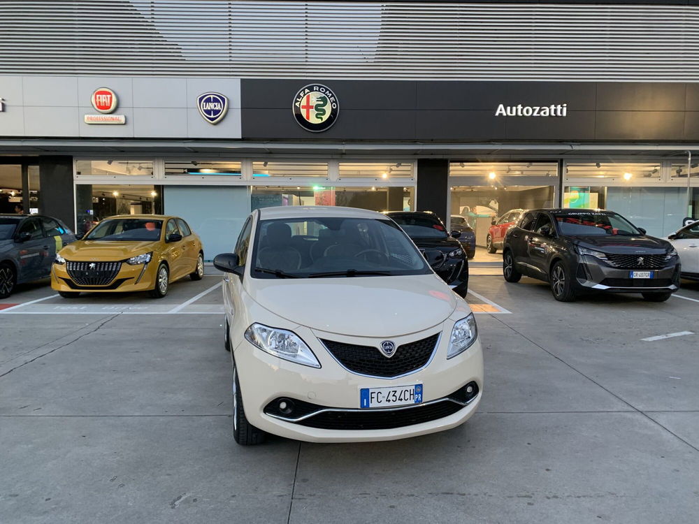 Lancia Ypsilon usata a Parma