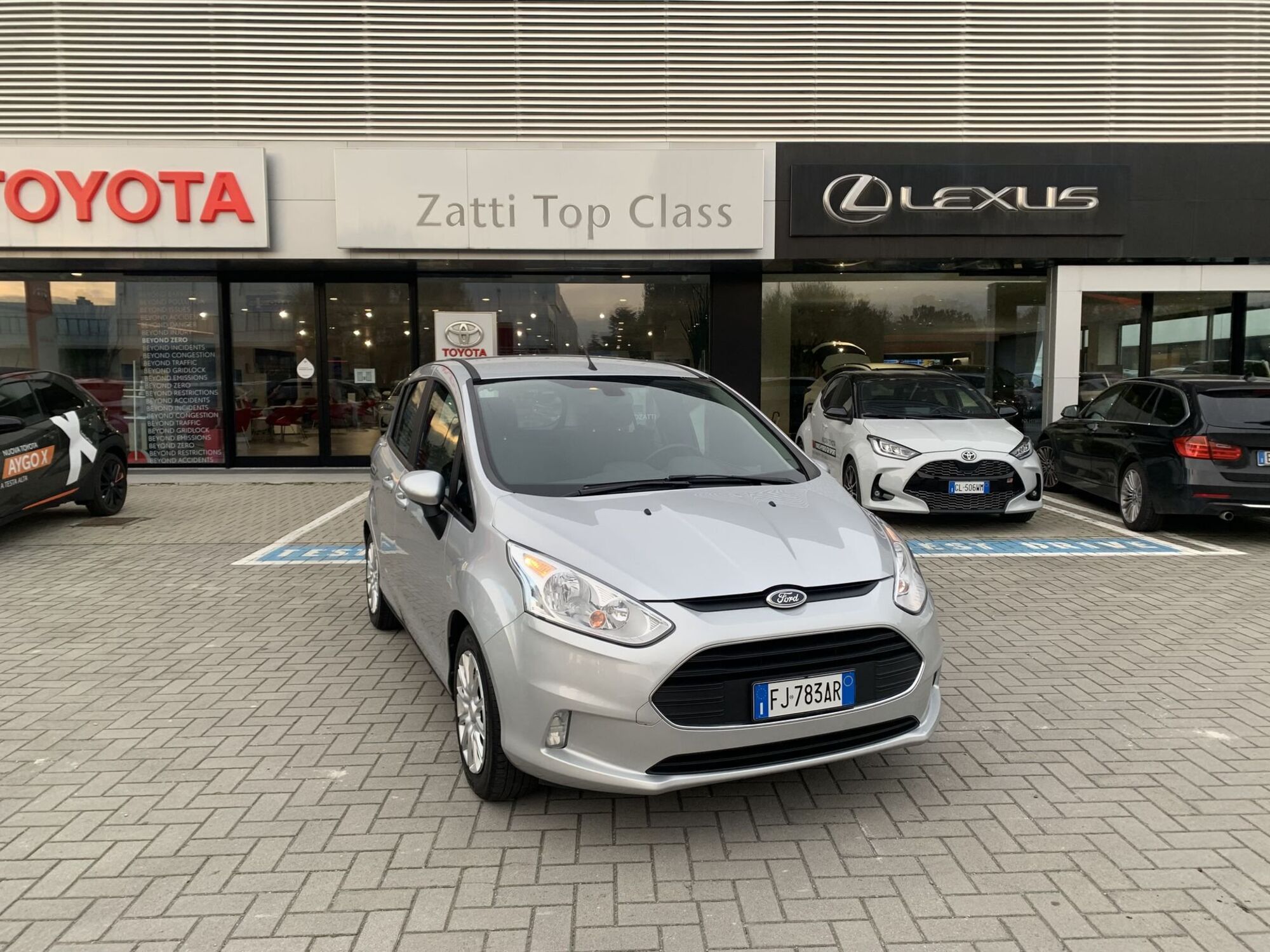 Ford B-Max B-Max 1.4 90 CV GPL Titanium  del 2017 usata a Parma