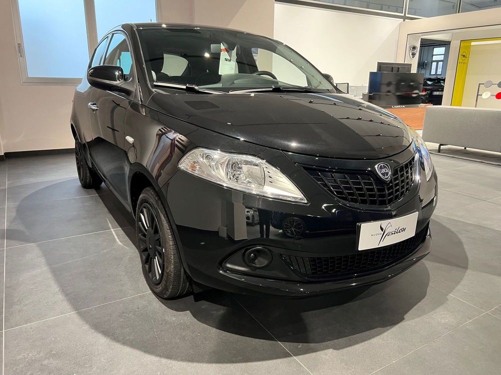 Lancia Ypsilon nuova a Parma