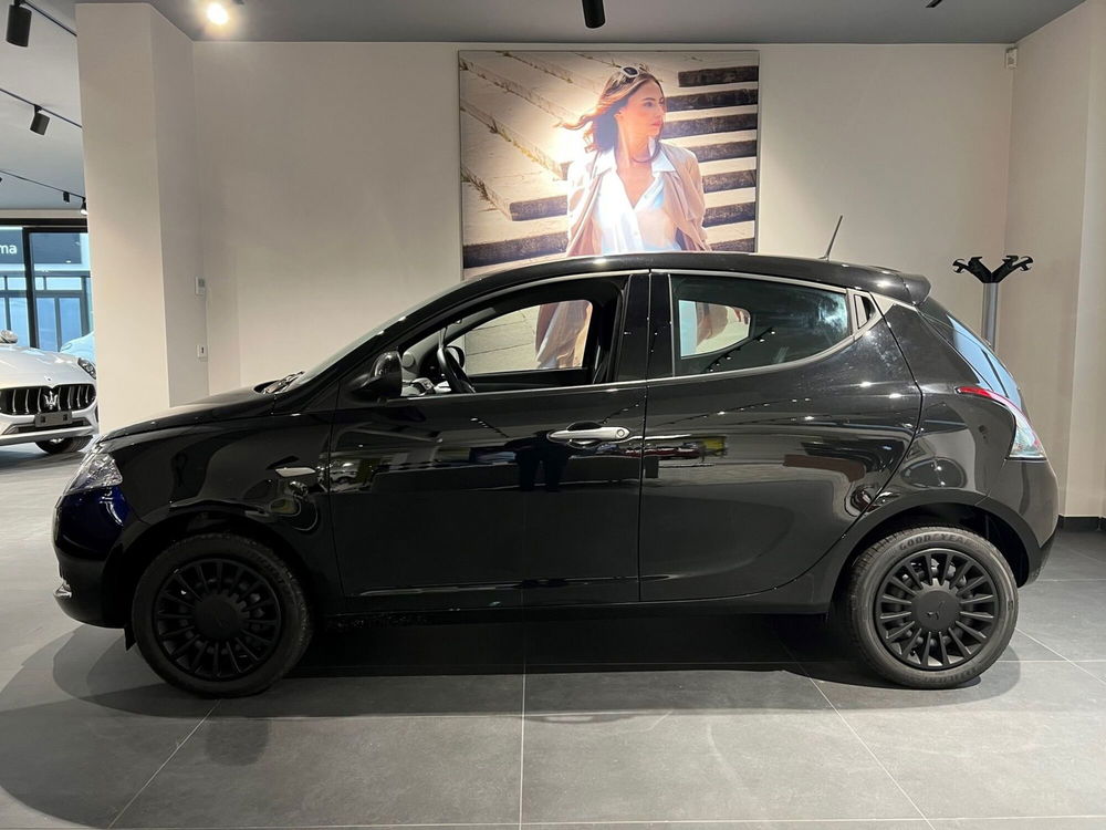 Lancia Ypsilon nuova a Parma (4)