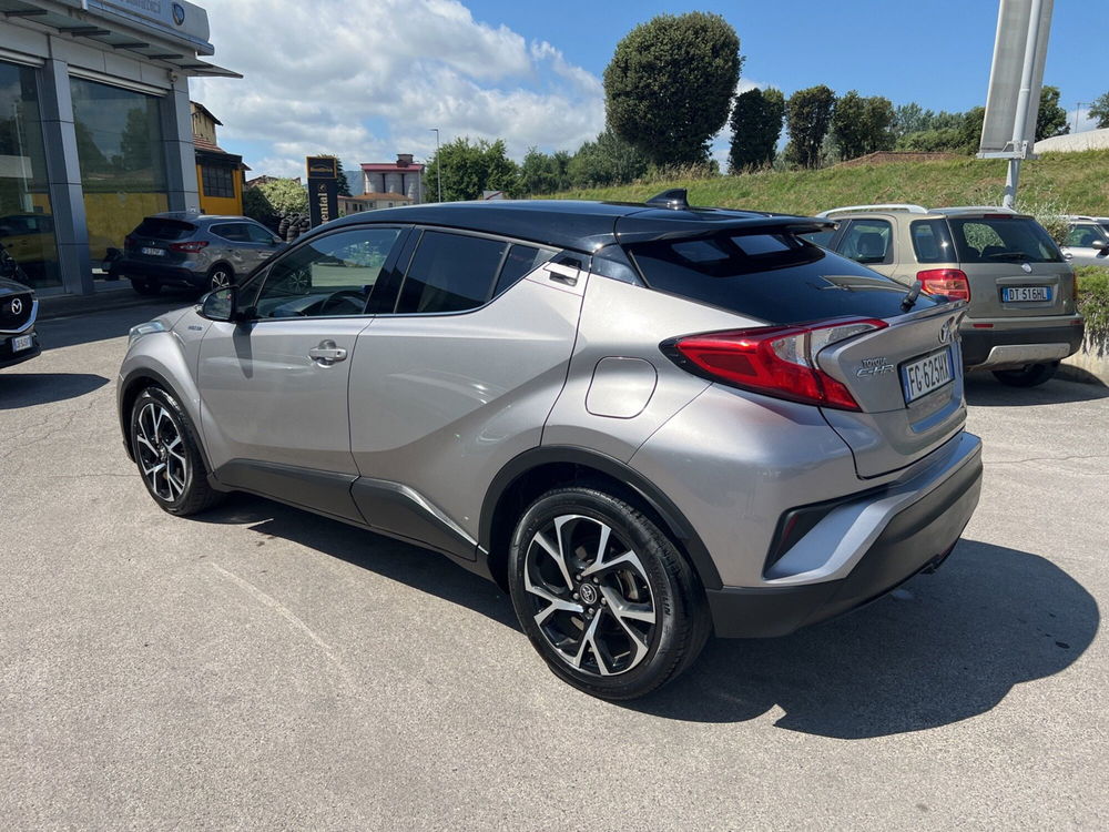 Toyota Toyota C-HR usata a Lucca (3)