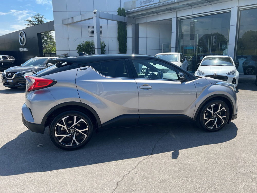 Toyota Toyota C-HR usata a Lucca (6)