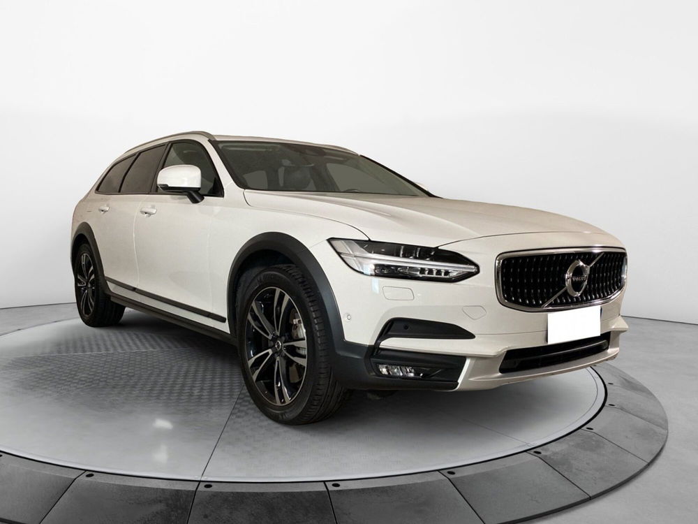 Volvo V90 Cross Country usata a Varese (3)