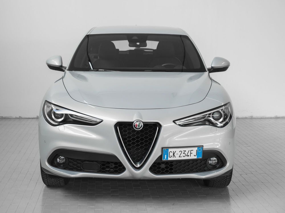 Alfa Romeo Stelvio usata a Prato (5)