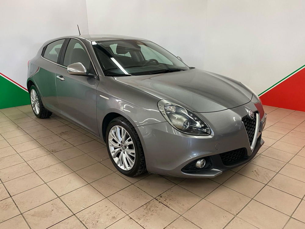 Alfa Romeo Giulietta usata a Arezzo (2)