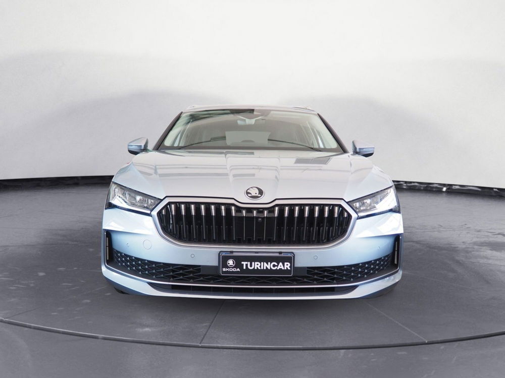 Skoda Superb Station Wagon nuova a Torino (3)