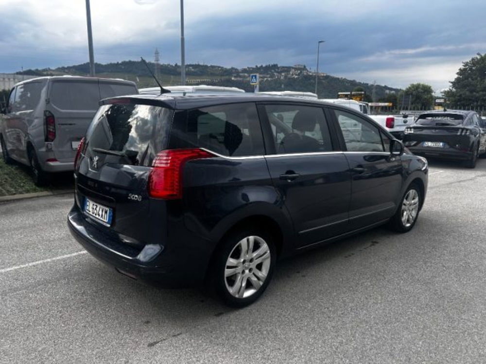 Peugeot 5008 usata a Cuneo (6)