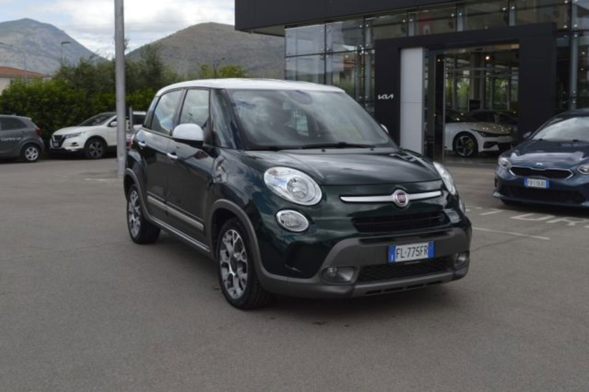 Fiat 500L 1.6 Multijet 120 CV Trekking  del 2017 usata a Fondi