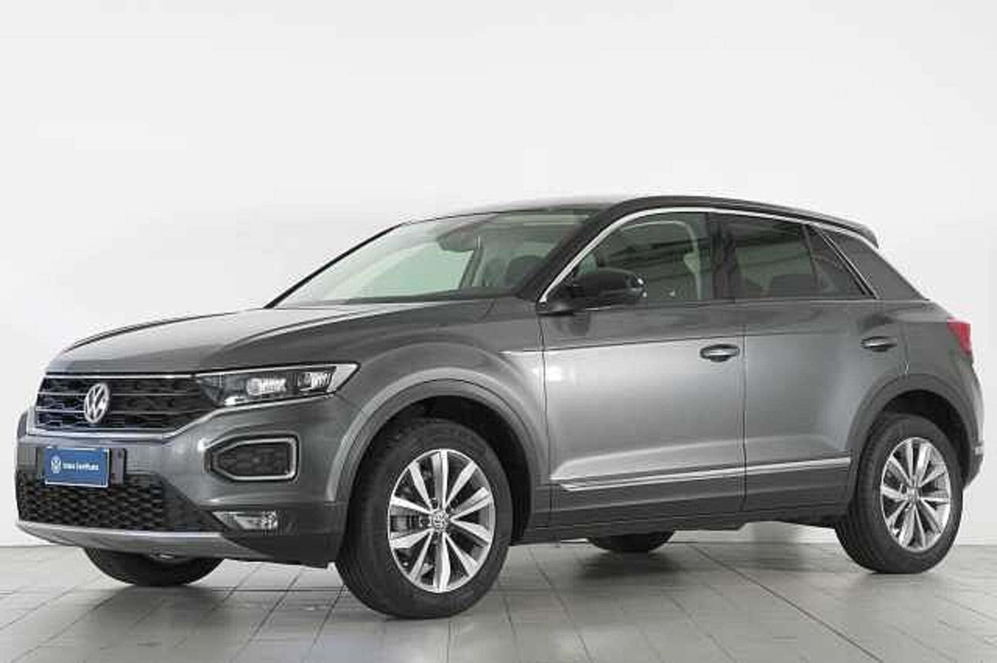 Volkswagen T-Roc 1.0 tsi Style 115cv del 2019 usata a Barni