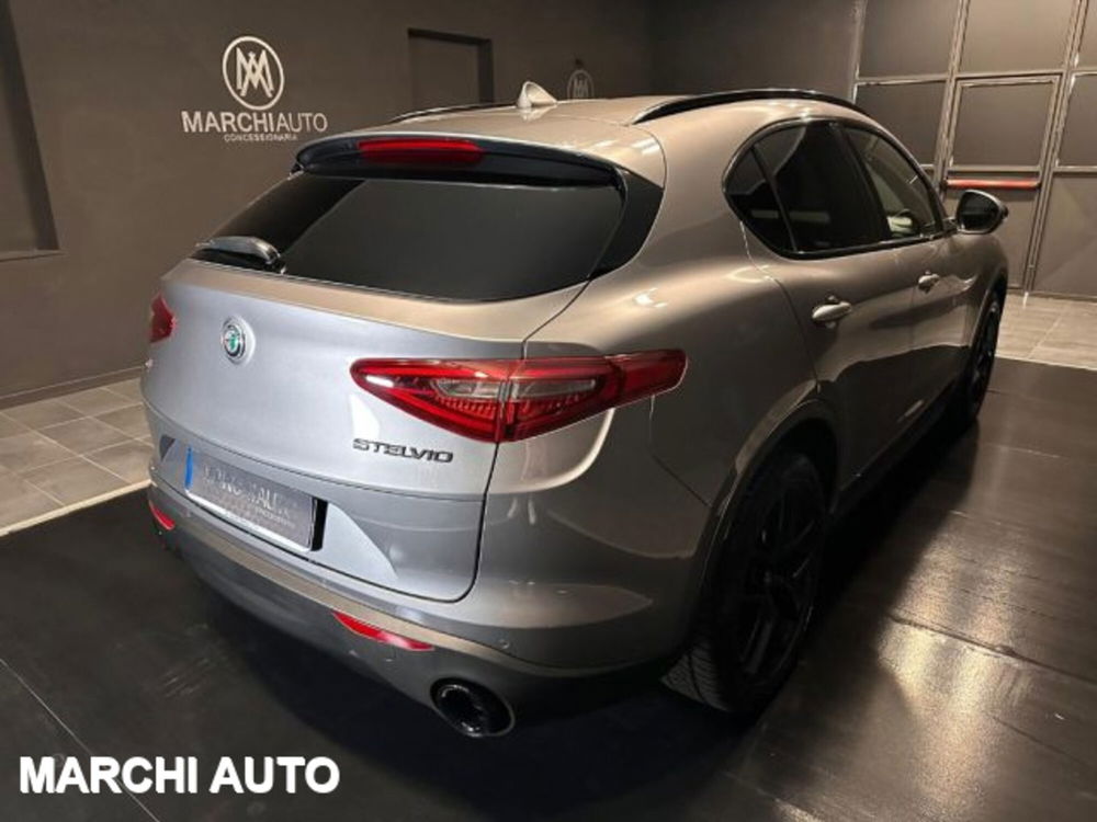 Alfa Romeo Stelvio usata a Perugia (5)