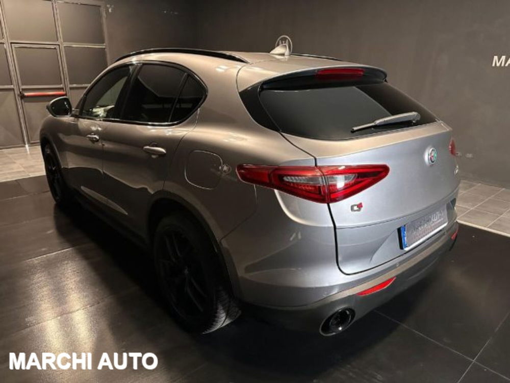 Alfa Romeo Stelvio usata a Perugia (7)