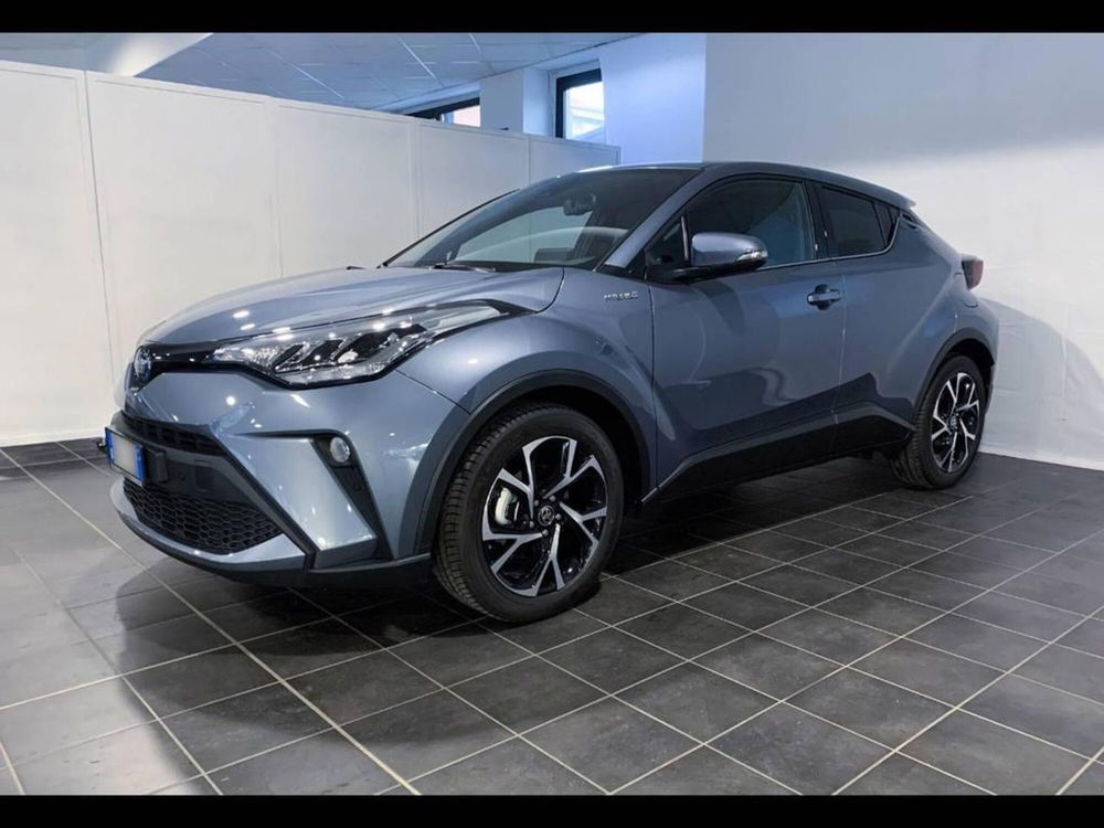 Toyota Toyota C-HR nuova a Torino