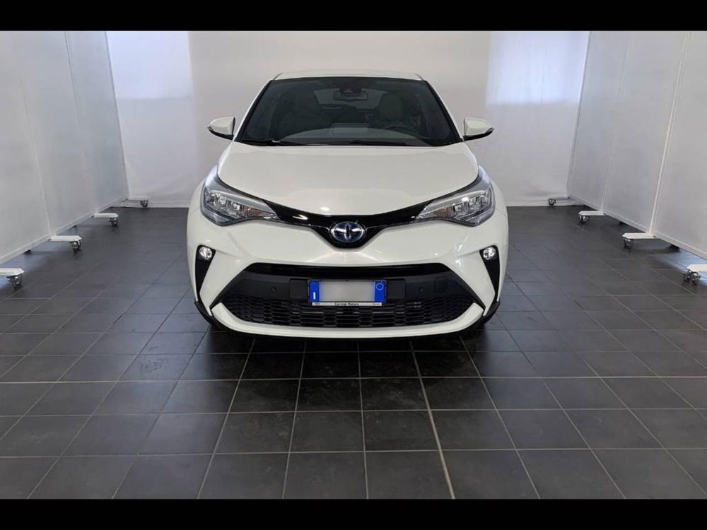 Toyota Toyota C-HR nuova a Torino (5)