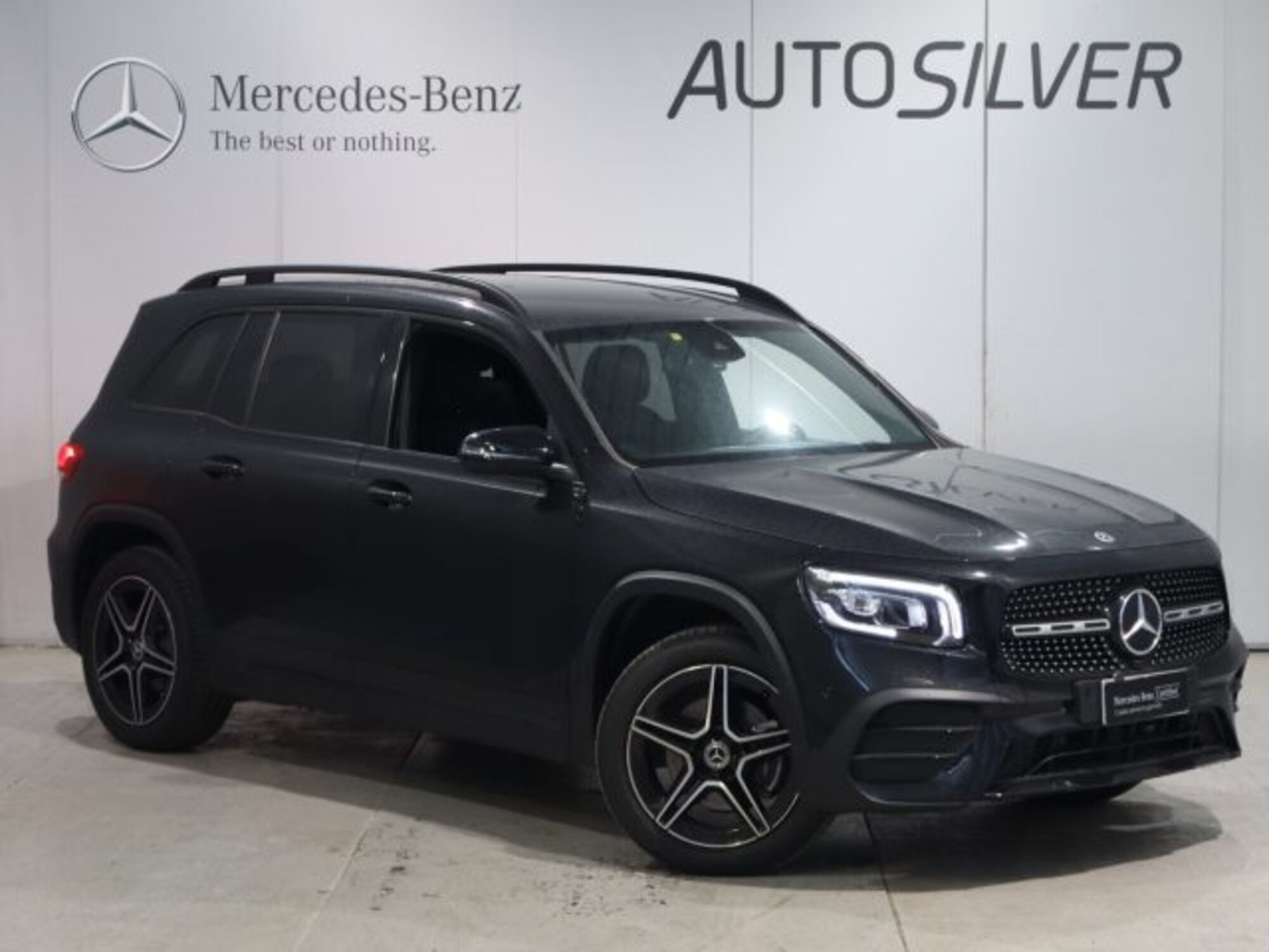 Mercedes-Benz GLB 180 Automatic Premium del 2023 usata a Verona