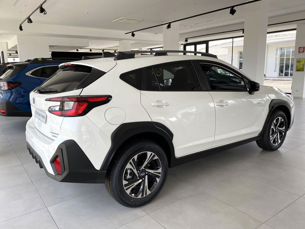 Subaru Crosstrek nuova a Bari (2)