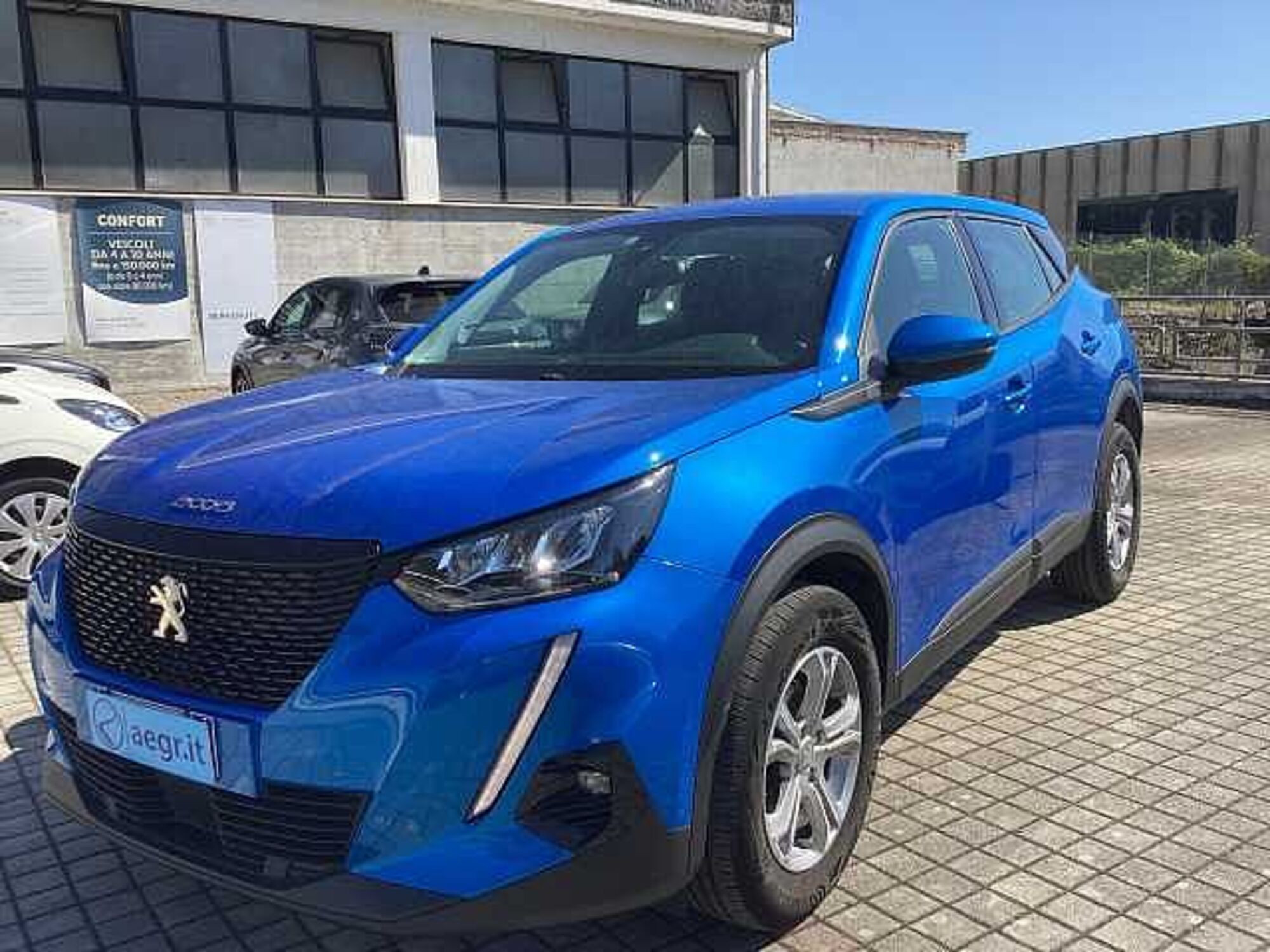 Peugeot 2008 PureTech 100 S&amp;S Active Pack  del 2021 usata a Castel Madama