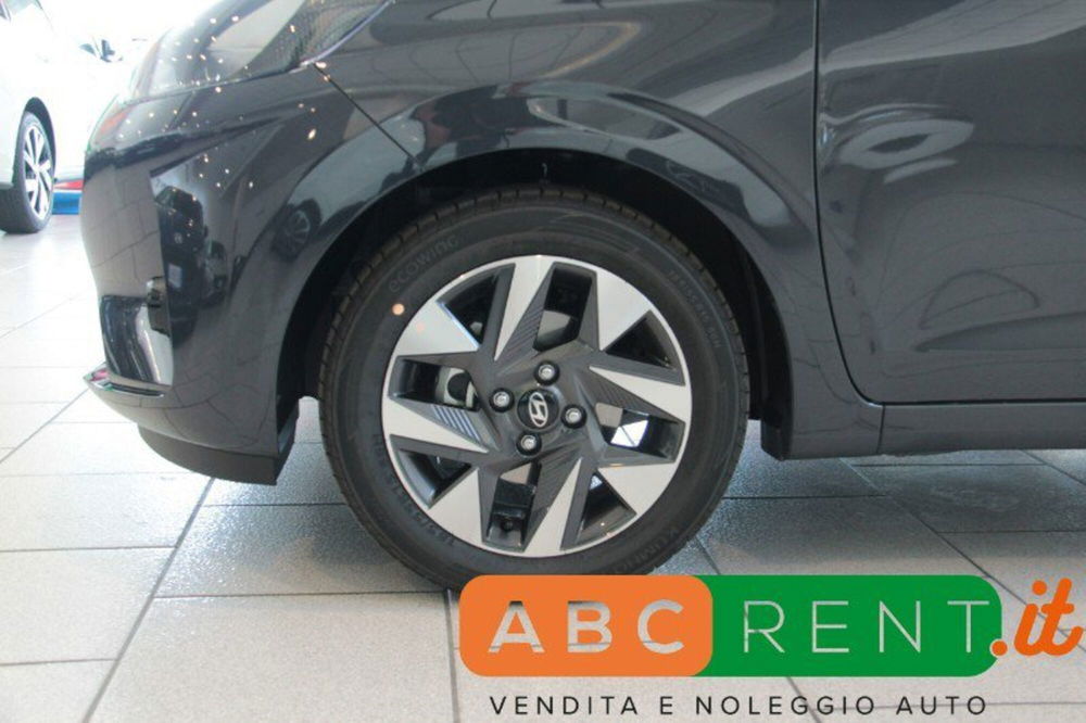 Hyundai i10 nuova a Milano (3)