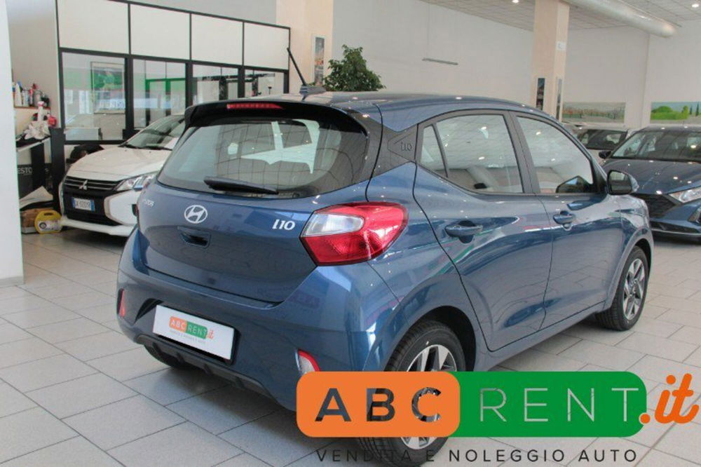 Hyundai i10 nuova a Milano (6)