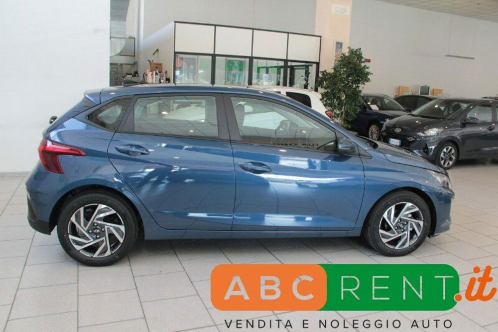 Hyundai i20 nuova a Milano (8)