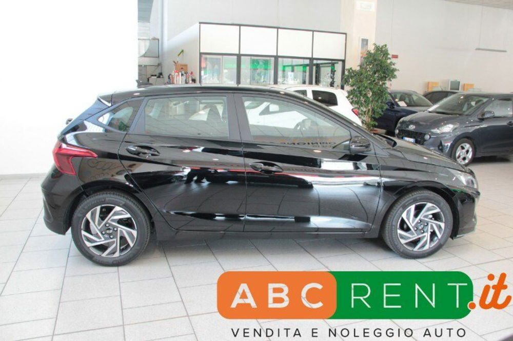 Hyundai i20 nuova a Milano (8)