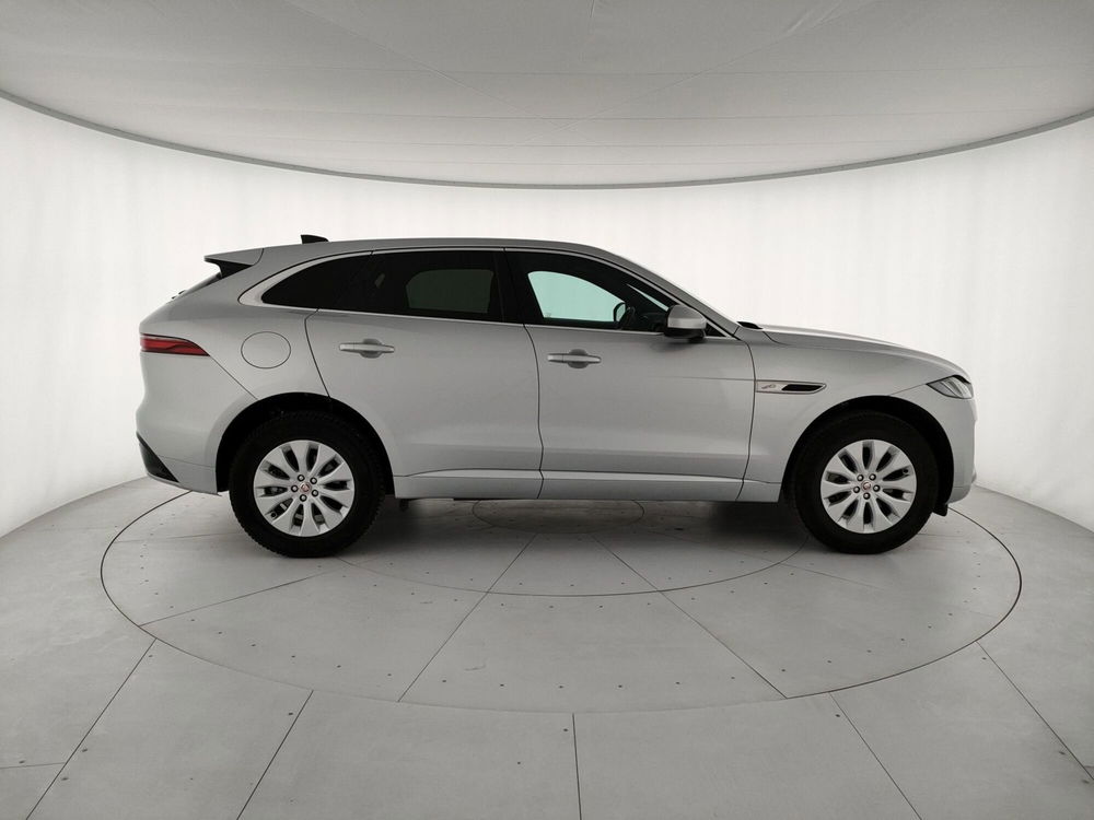 Jaguar F-Pace usata a Milano (6)