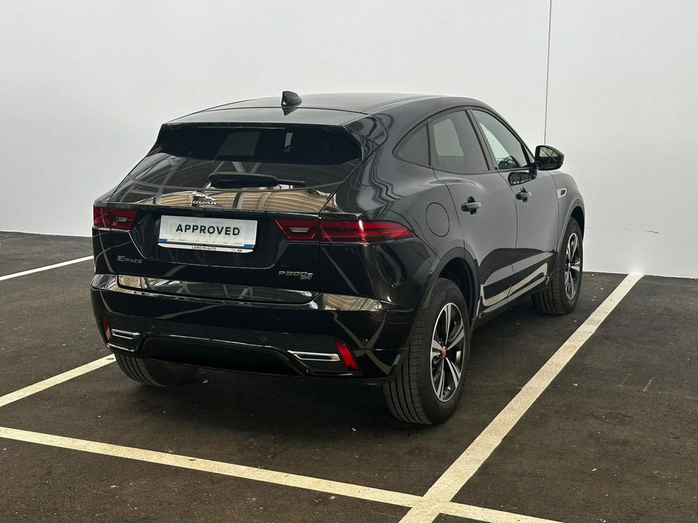 Jaguar E-Pace usata a Milano (2)