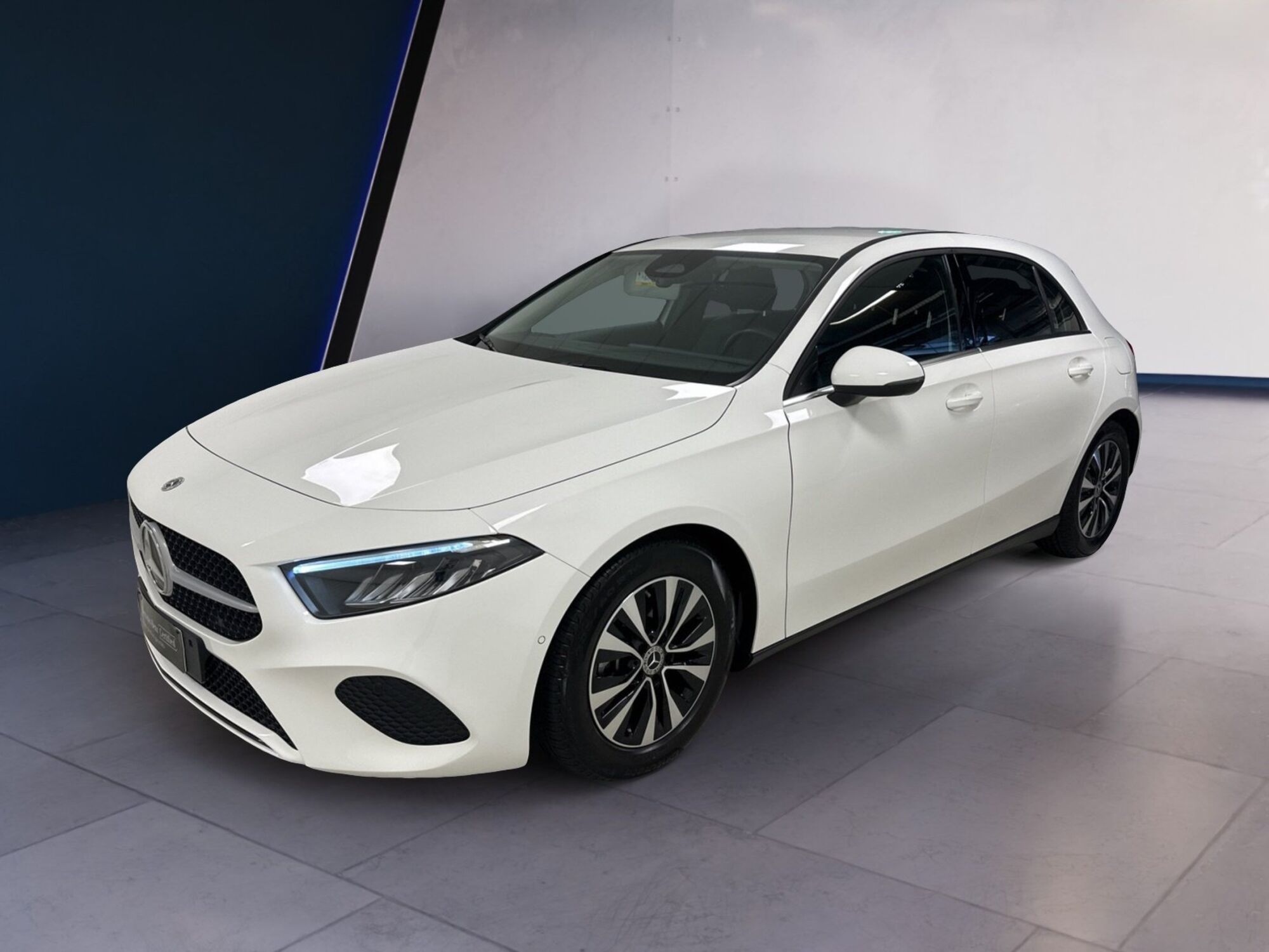 Mercedes-Benz Classe A 180 d Automatic Premium  del 2023 usata a Milano