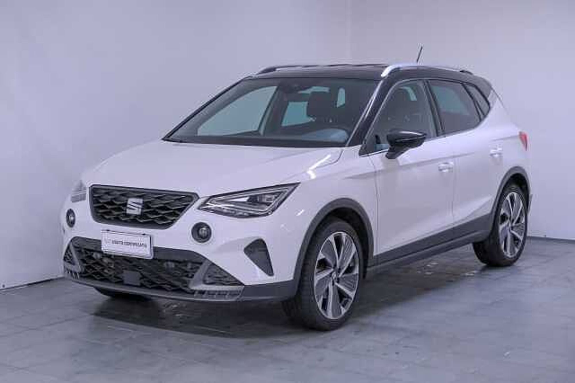 SEAT Arona 1.0 EcoTSI 110 CV DSG FR  del 2022 usata a Pianopoli