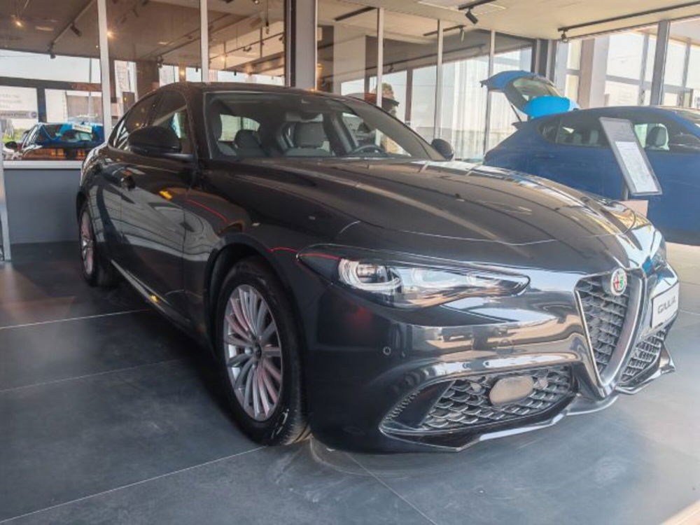 Alfa Romeo Giulia nuova a Torino