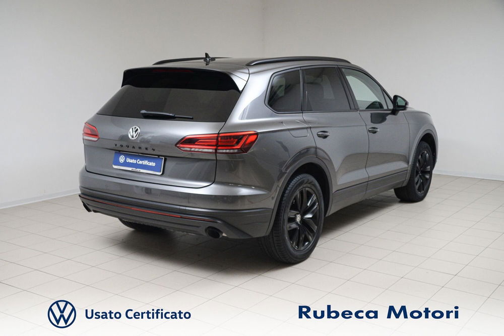 Volkswagen Touareg usata a Perugia (4)