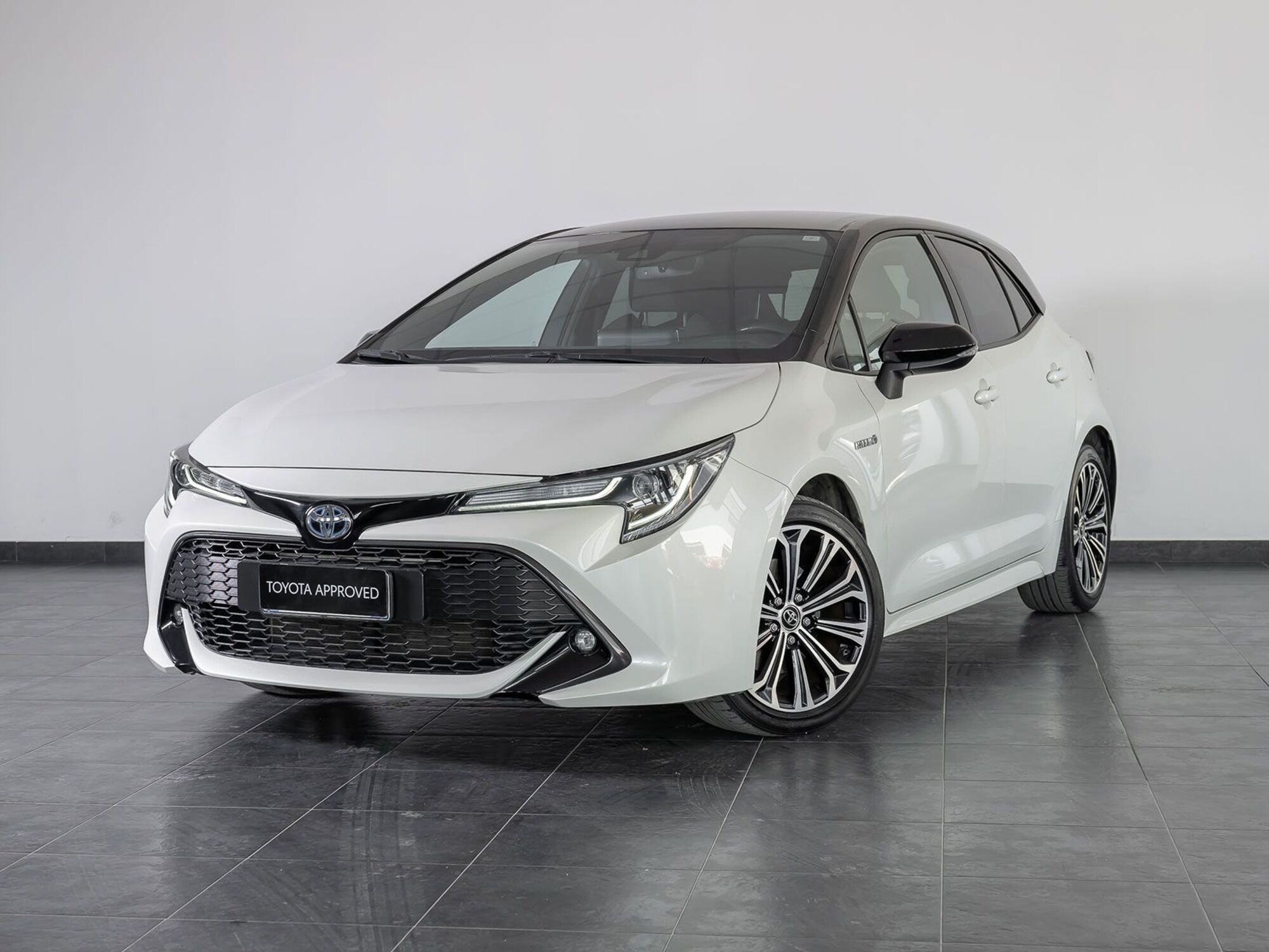 Toyota Corolla 2.0 Hybrid Style  del 2020 usata a San Severo