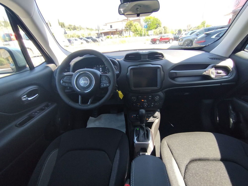 Jeep Renegade nuova a Arezzo (11)