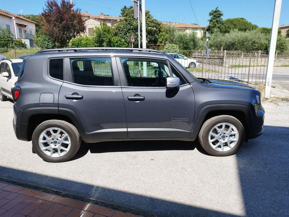 Jeep Renegade nuova a Arezzo (4)