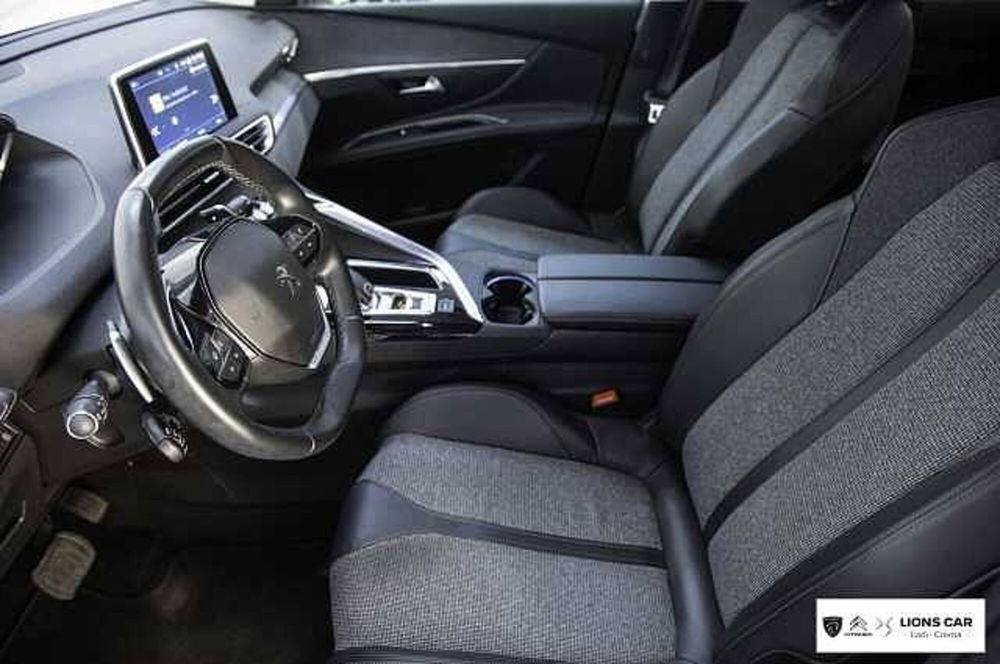 Peugeot 5008 usata a Lodi (8)