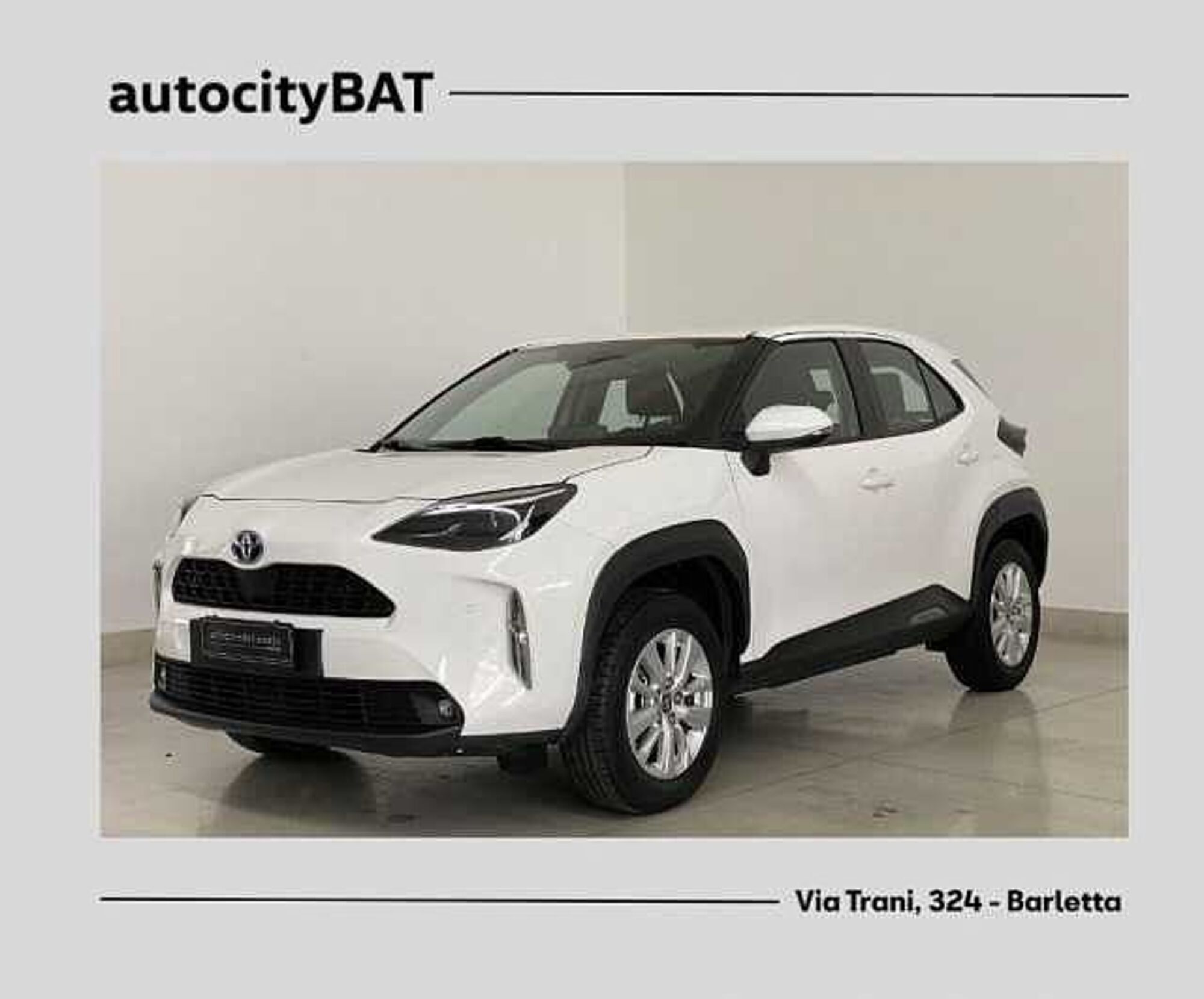 Toyota Yaris Cross 1.5 Hybrid 5p. E-CVT Active del 2022 usata a Barletta