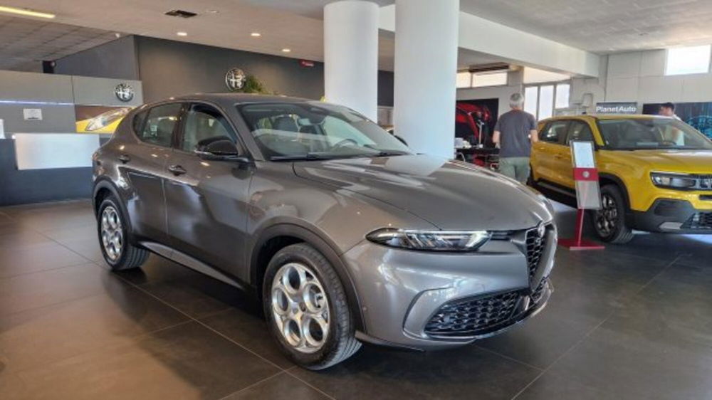 Alfa Romeo Tonale nuova a Modena (2)