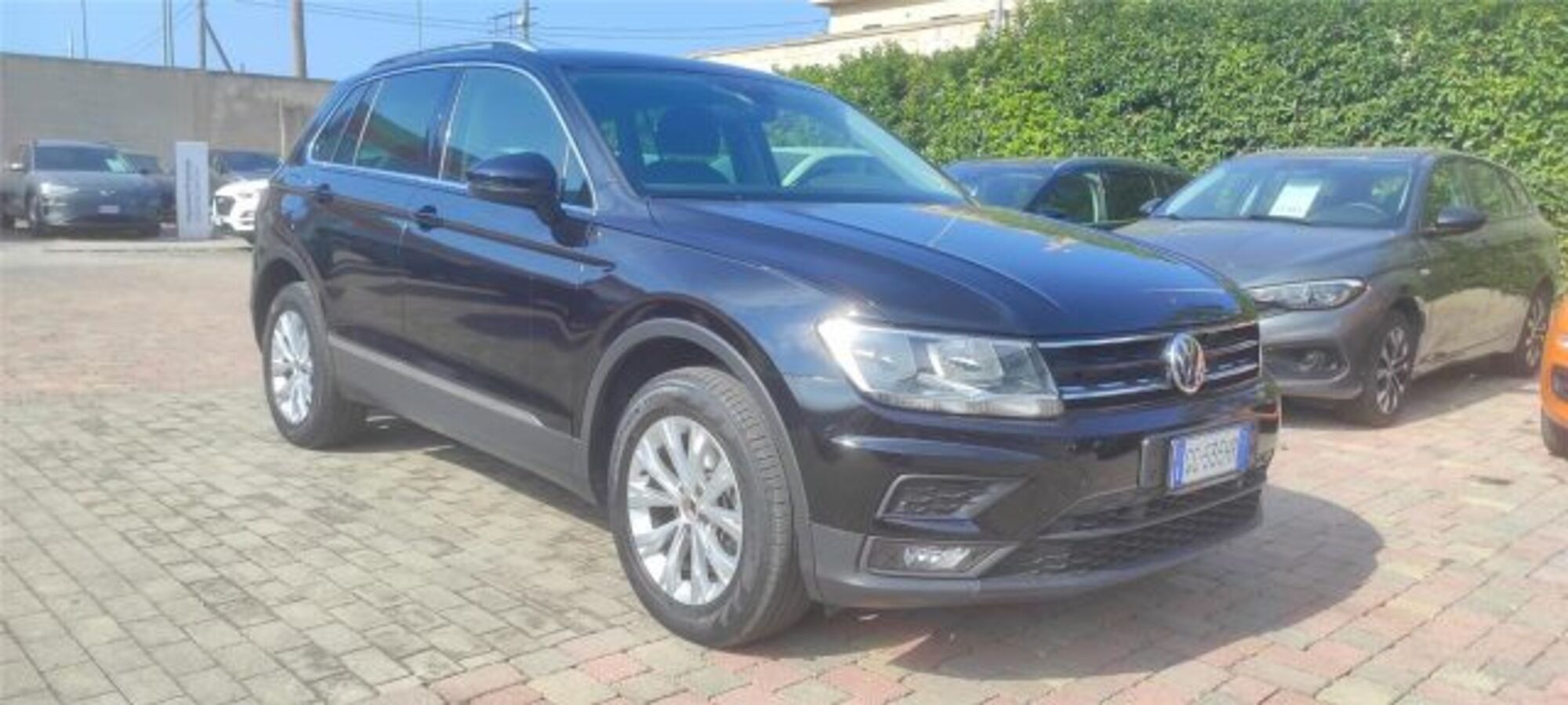 Volkswagen Tiguan Allspace 2.0 TDI SCR DSG 4MOTION Business BMT  del 2020 usata a Bari