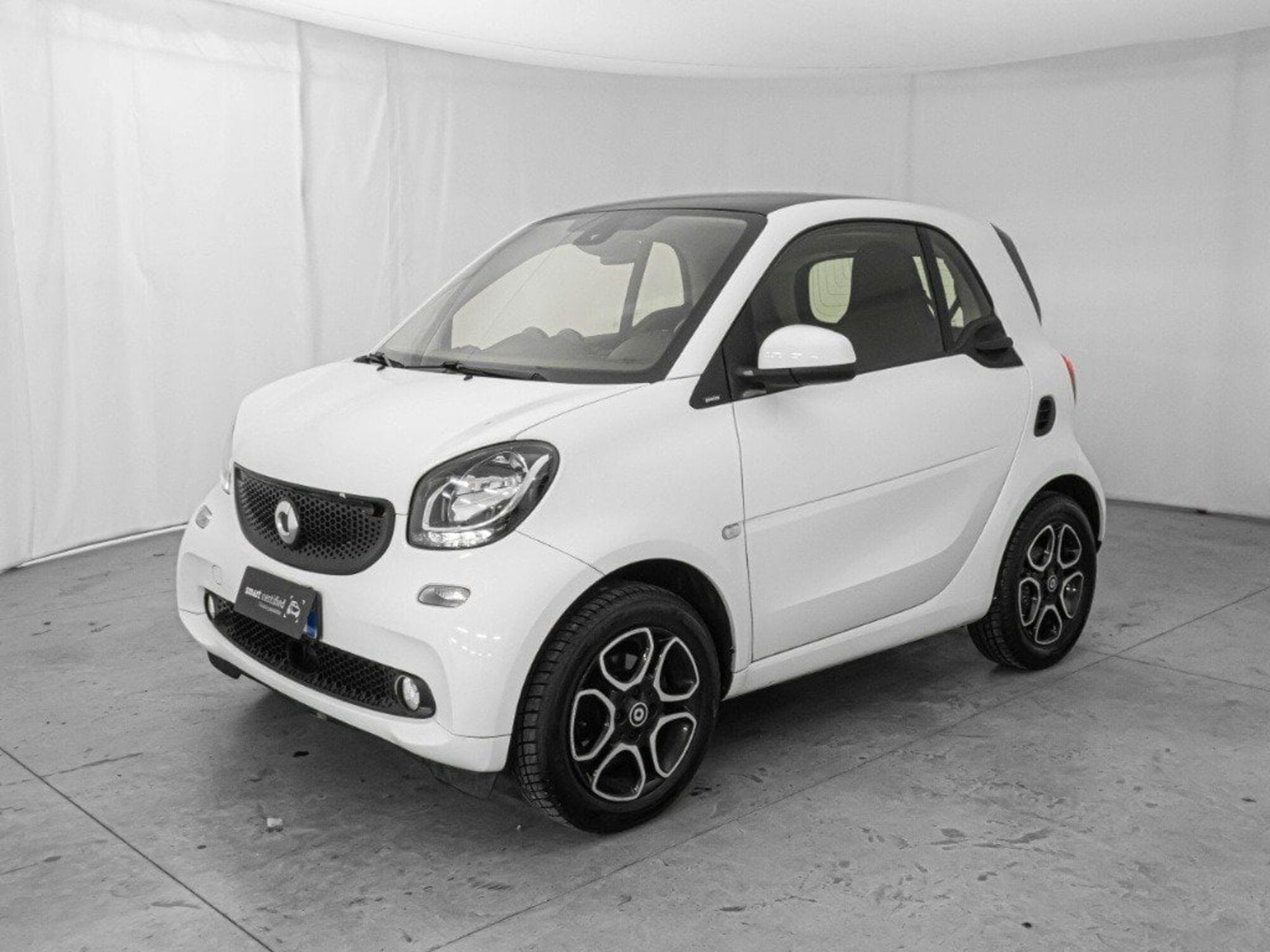 smart Fortwo 70 1.0 Passion  del 2017 usata a Montecosaro