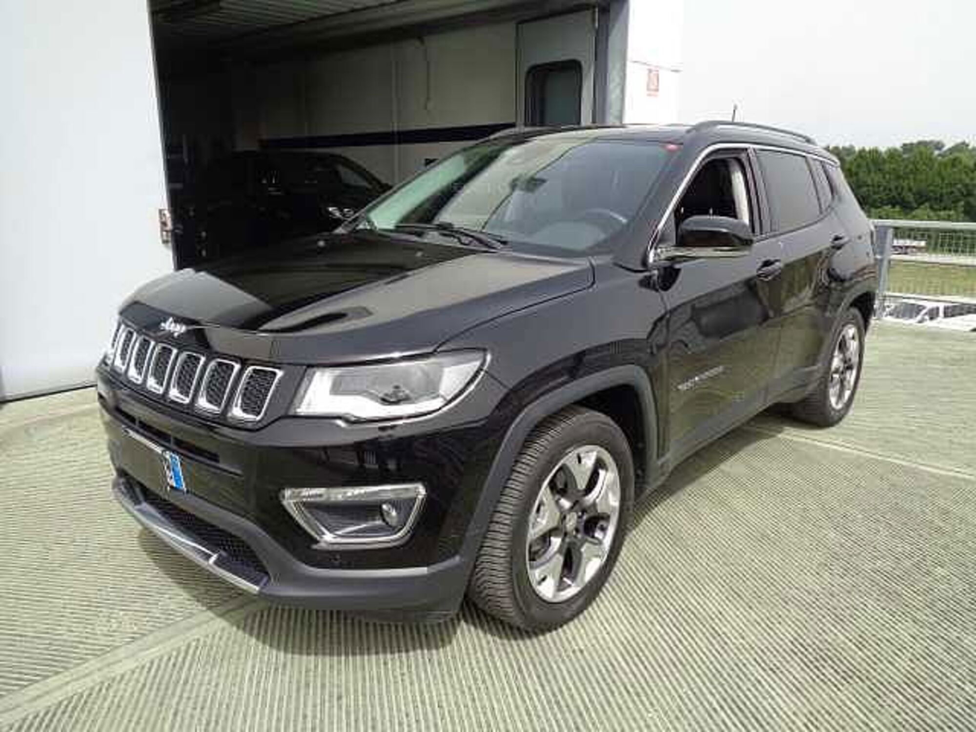 Jeep Compass 1.6 Multijet II 2WD Limited Naked del 2019 usata a Castelfranco Veneto