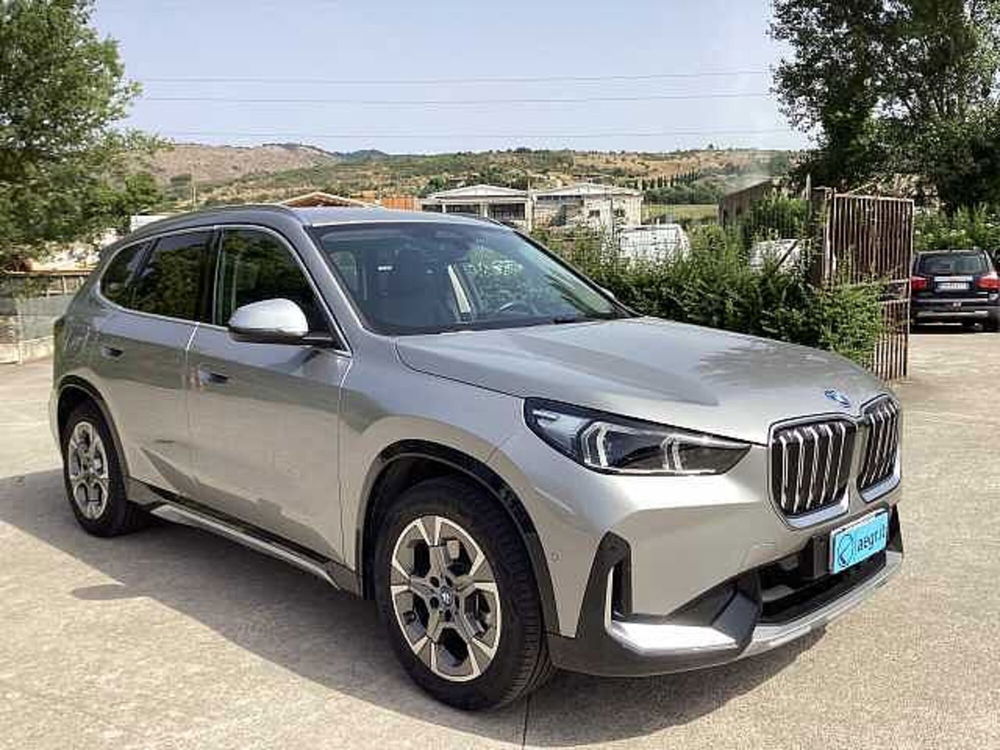 BMW iX1 usata a Roma (8)