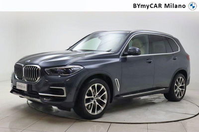 BMW X5 xDrive30d 48V xLine del 2022 usata a Milano