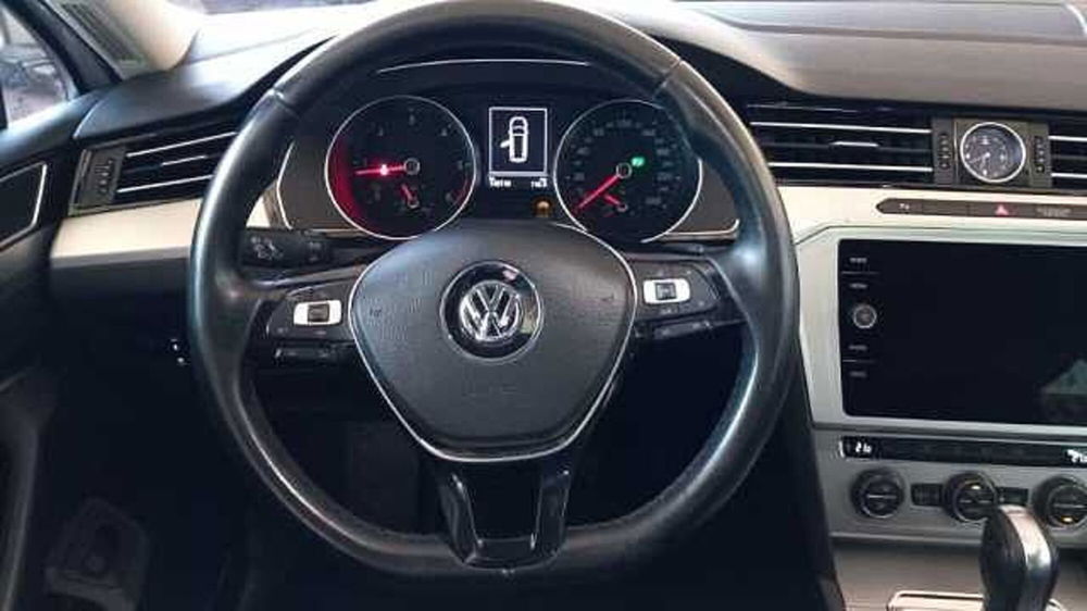 Volkswagen Passat Variant usata a Barletta-Andria-Trani (9)