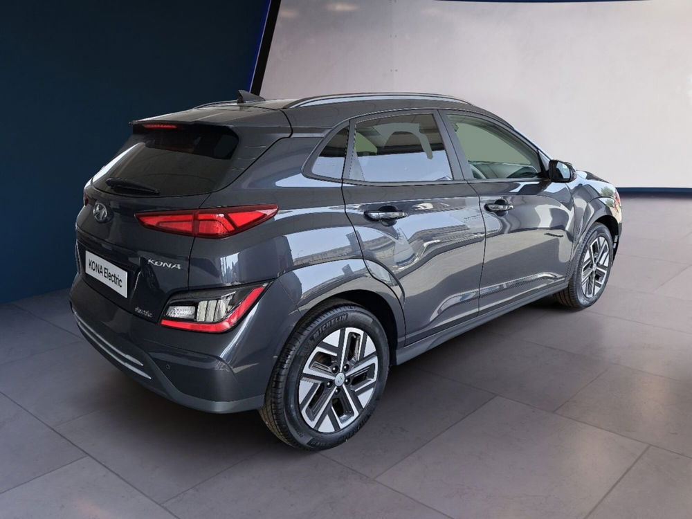 Hyundai Kona nuova a Arezzo (6)