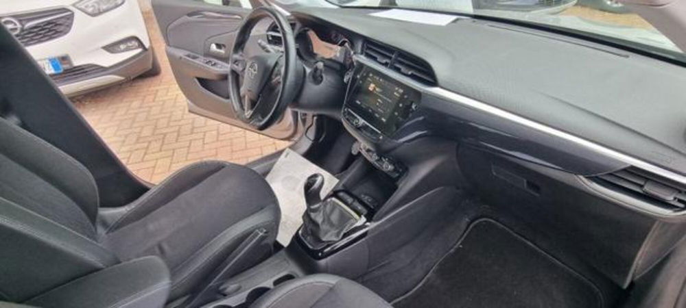 Opel Corsa nuova a Savona (2)