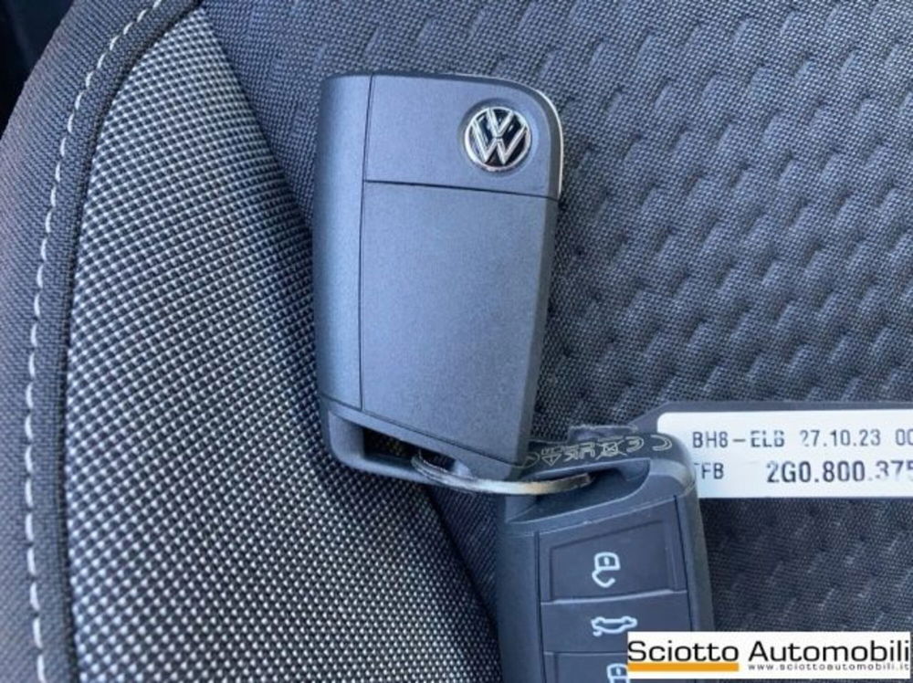 Volkswagen Taigo nuova a Messina (19)