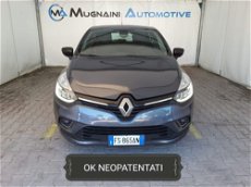 Renault Clio TCe 12V 75 CV 5 porte Duel del 2019 usata a Firenze