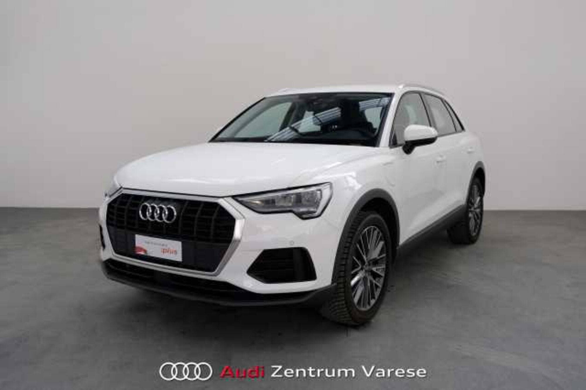 Audi Q3 45 2.0 tfsi Business Advanced quattro 245cv s-tronic del 2022 usata a Varese