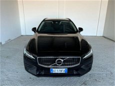 Volvo V60 D3 Momentum Business Pro del 2020 usata a Cuneo