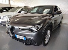Alfa Romeo Stelvio Stelvio 2.2 Turbodiesel 210 CV AT8 Q4 Executive del 2019 usata a Cesena